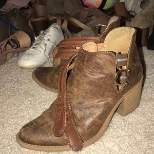 Ankle boots